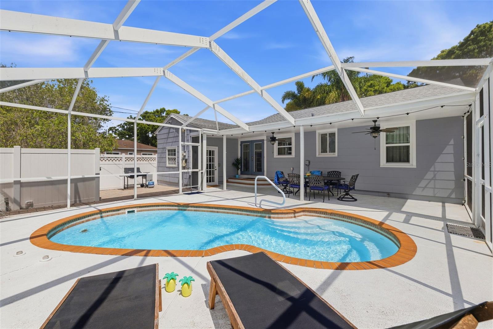 706 39TH AVE NE, ST PETERSBURG, FL, 33703