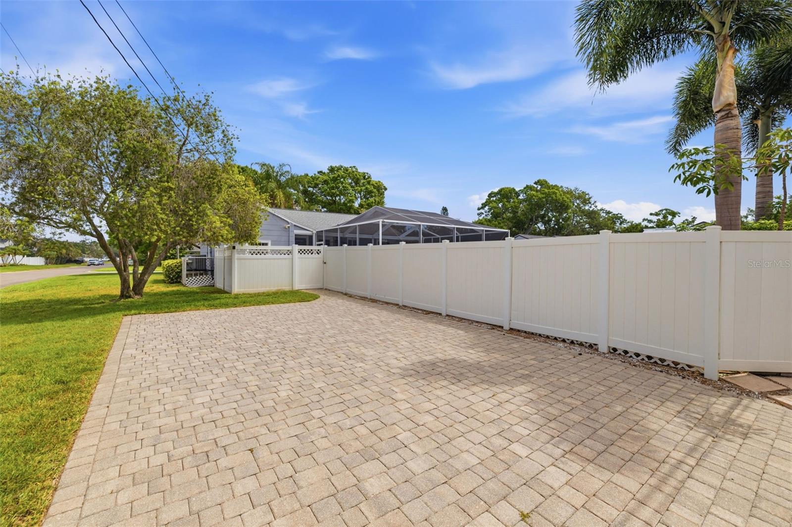 706 39TH AVE NE, ST PETERSBURG, FL, 33703
