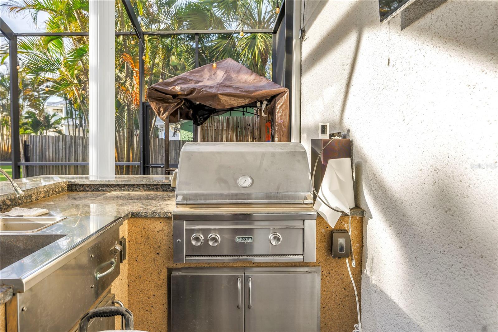 208 N SPRING BLVD, TARPON SPRINGS, FL, 34689
