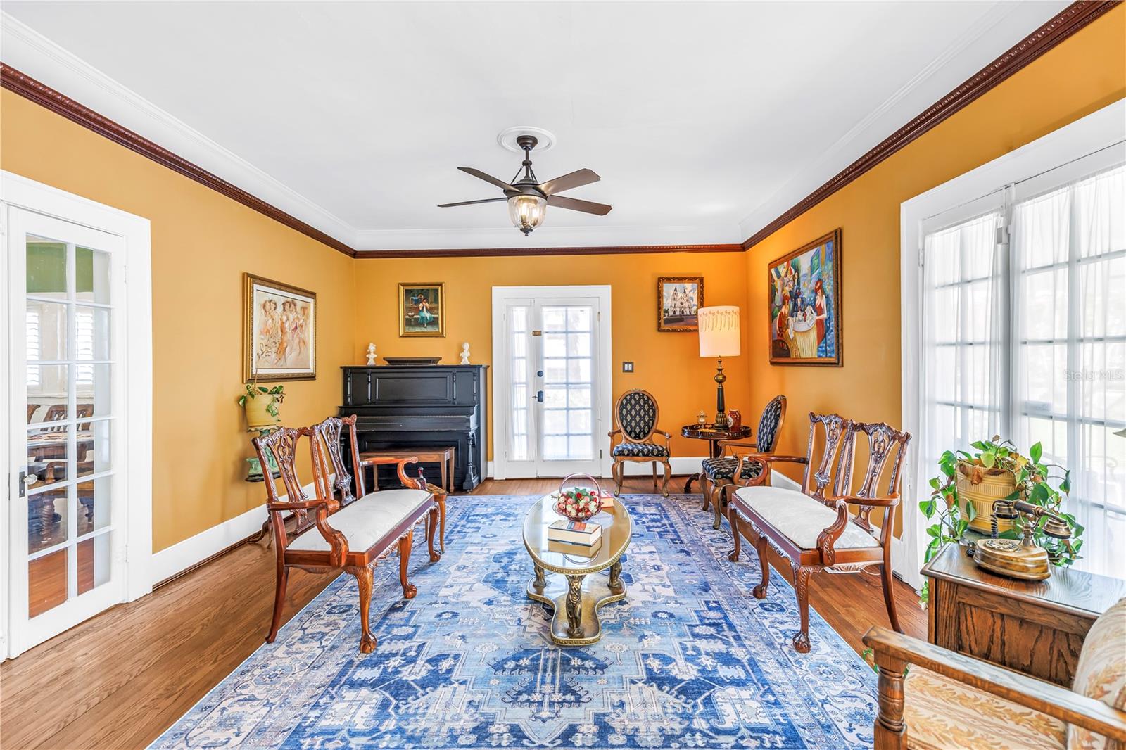208 N SPRING BLVD, TARPON SPRINGS, FL, 34689