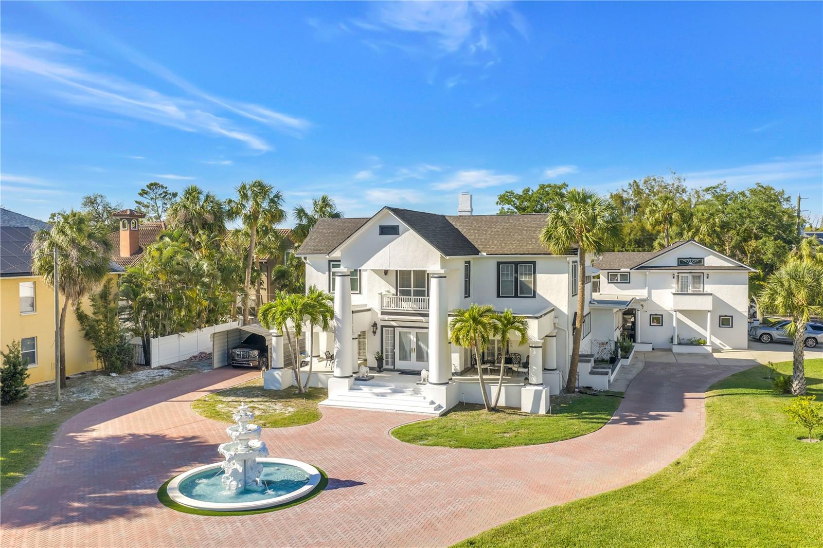 208 N SPRING BLVD, TARPON SPRINGS, FL, 34689