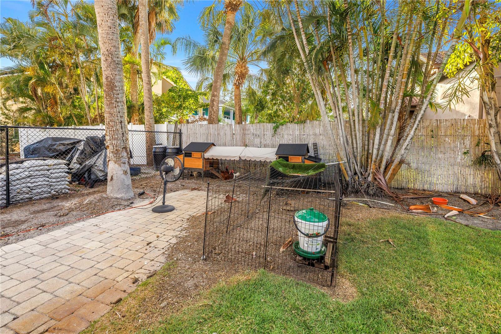 208 N SPRING BLVD, TARPON SPRINGS, FL, 34689