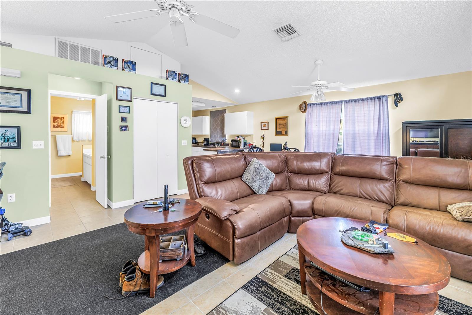 208 N SPRING BLVD, TARPON SPRINGS, FL, 34689