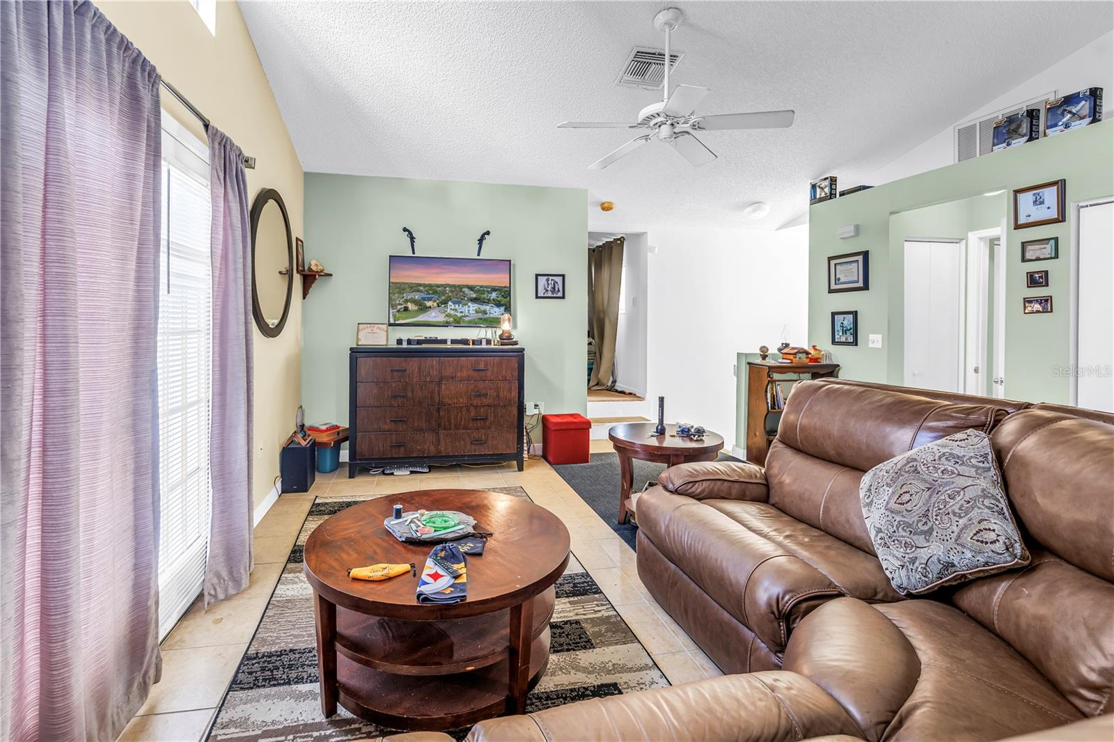 208 N SPRING BLVD, TARPON SPRINGS, FL, 34689