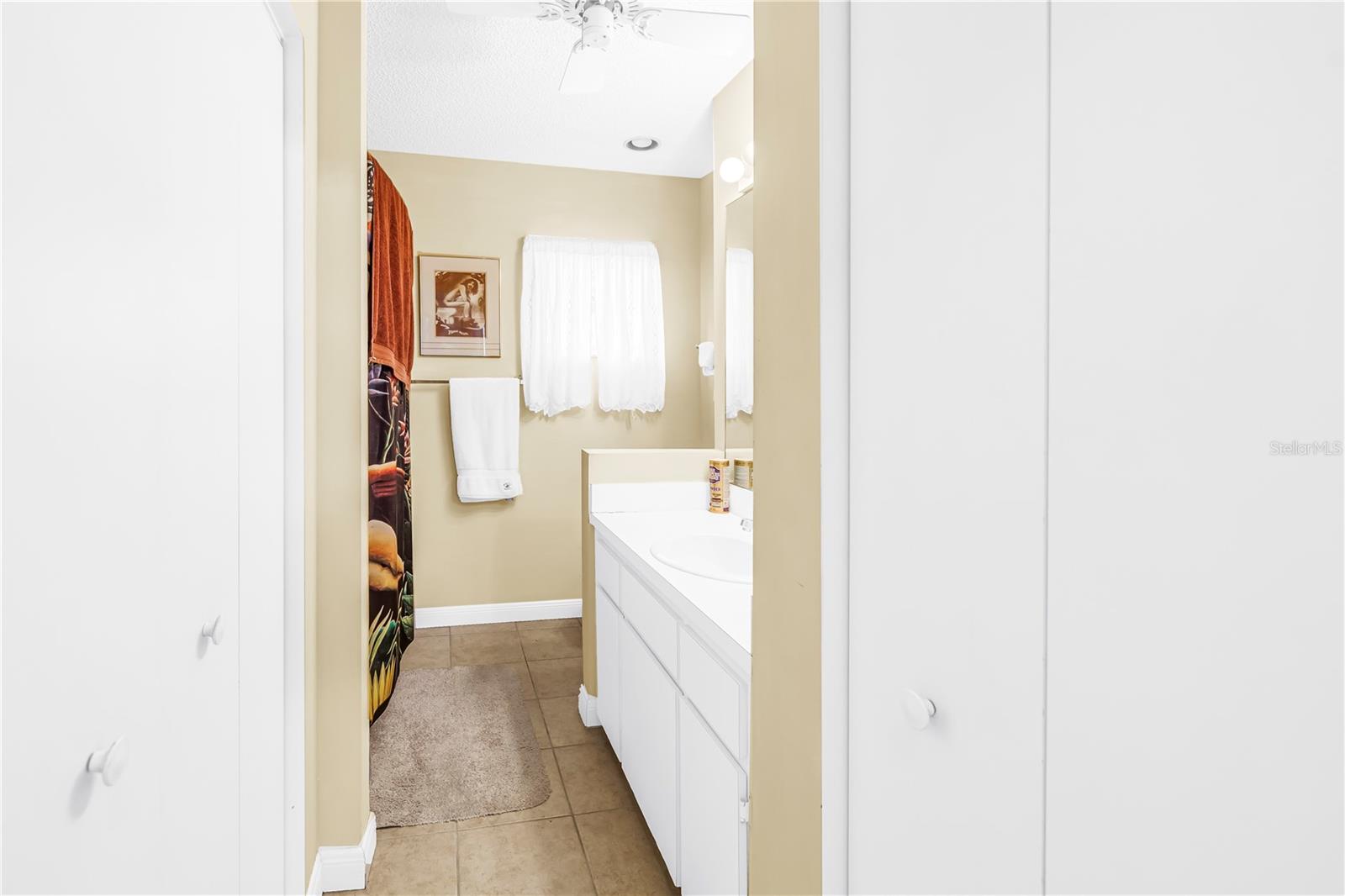 208 N SPRING BLVD, TARPON SPRINGS, FL, 34689