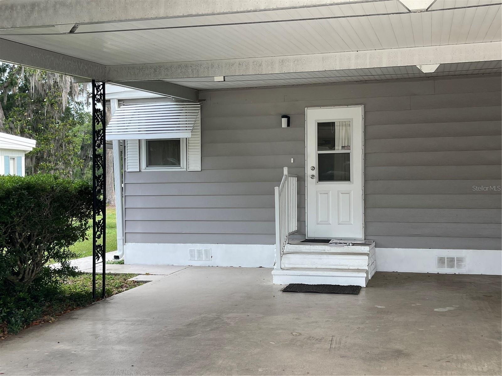 87 N BOBWHITE ROAD, WILDWOOD, FL, 34785
