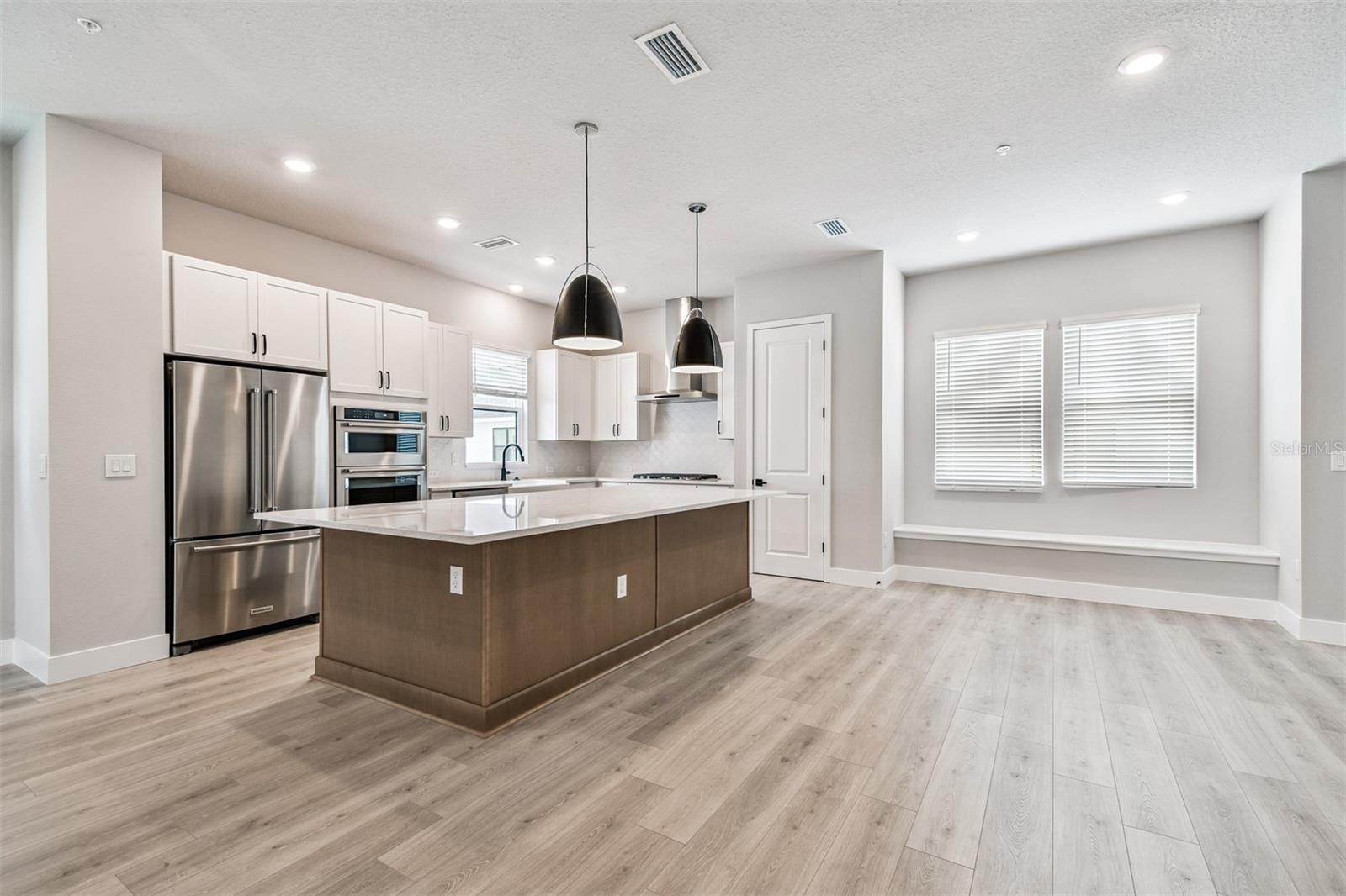 7212 SUTTON LN, SARASOTA, FL, 34240