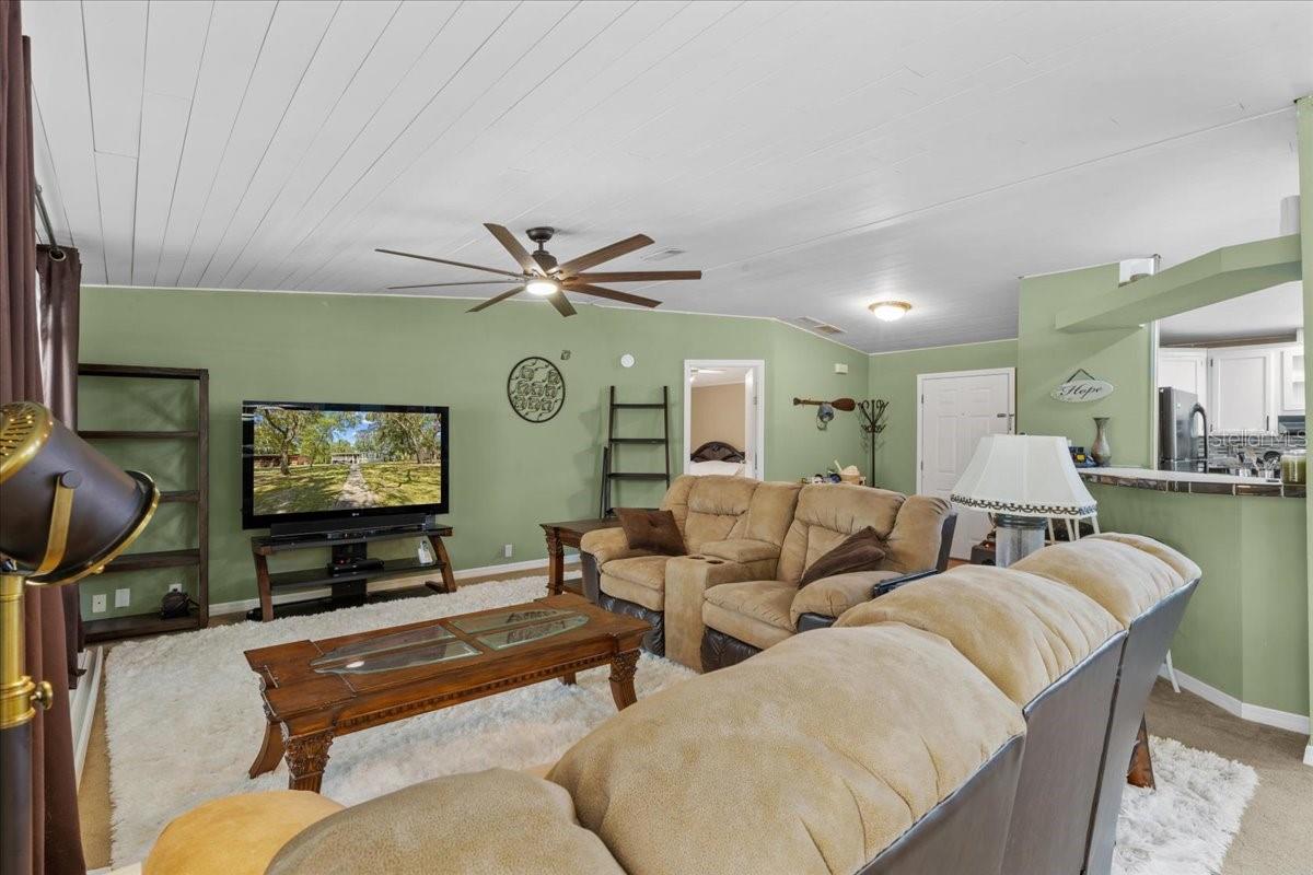 9859 NW 38TH TER, BRANFORD, FL, 32008