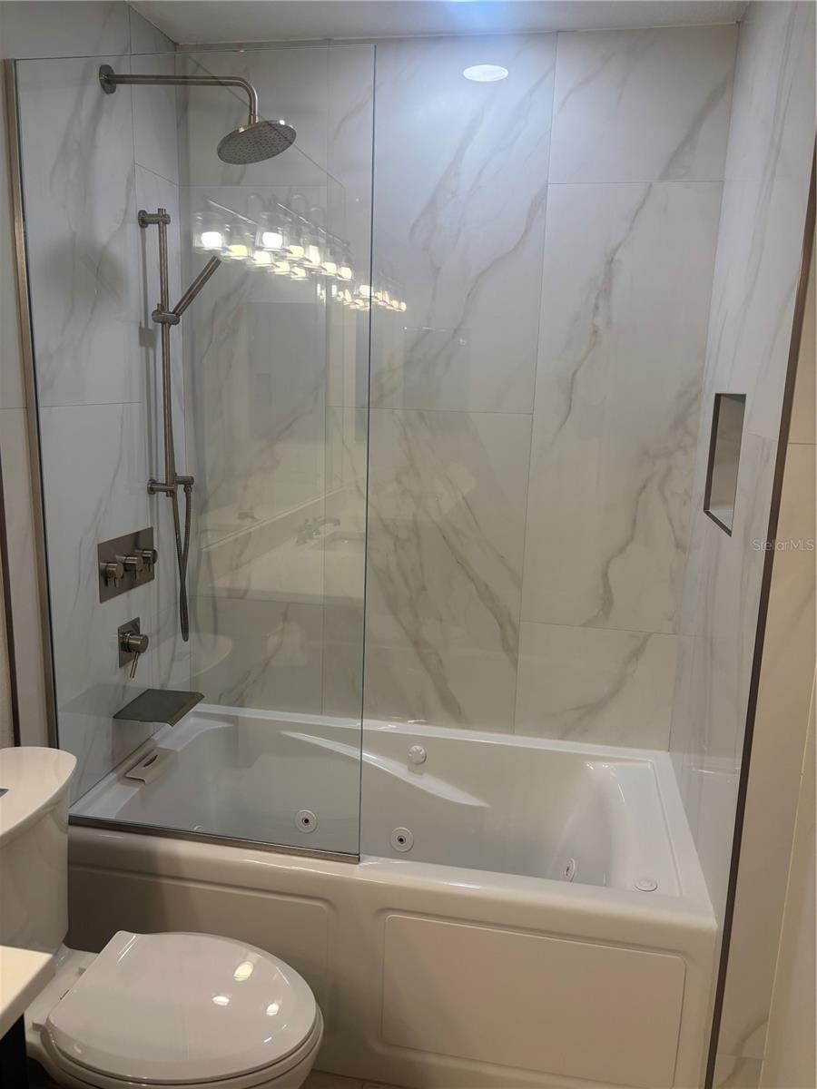 6536 MOORINGS POINT CIR #101, LAKEWOOD RANCH, FL, 34202