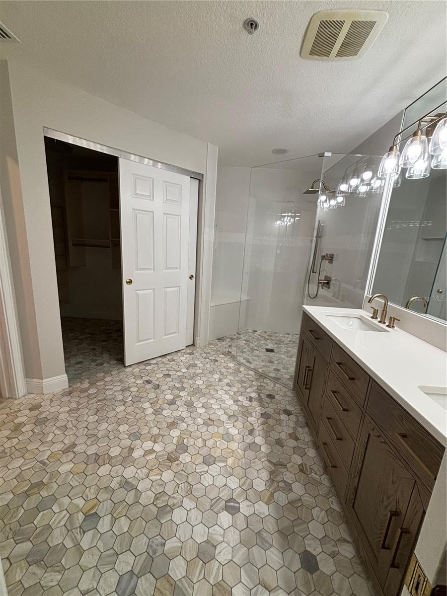 6536 MOORINGS POINT CIR #101, LAKEWOOD RANCH, FL, 34202