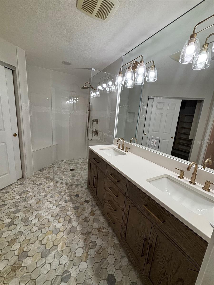 6536 MOORINGS POINT CIR #101, LAKEWOOD RANCH, FL, 34202