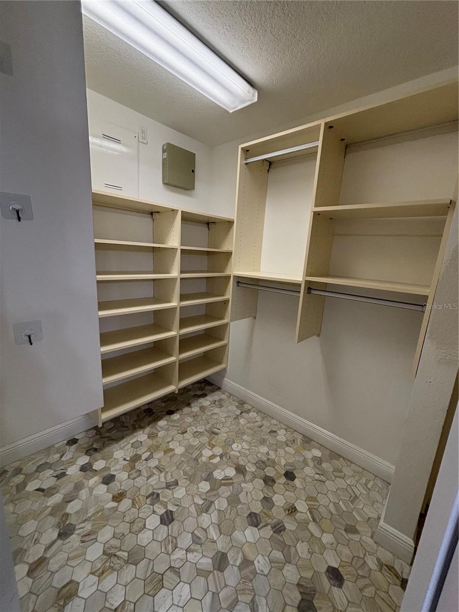 6536 MOORINGS POINT CIR #101, LAKEWOOD RANCH, FL, 34202