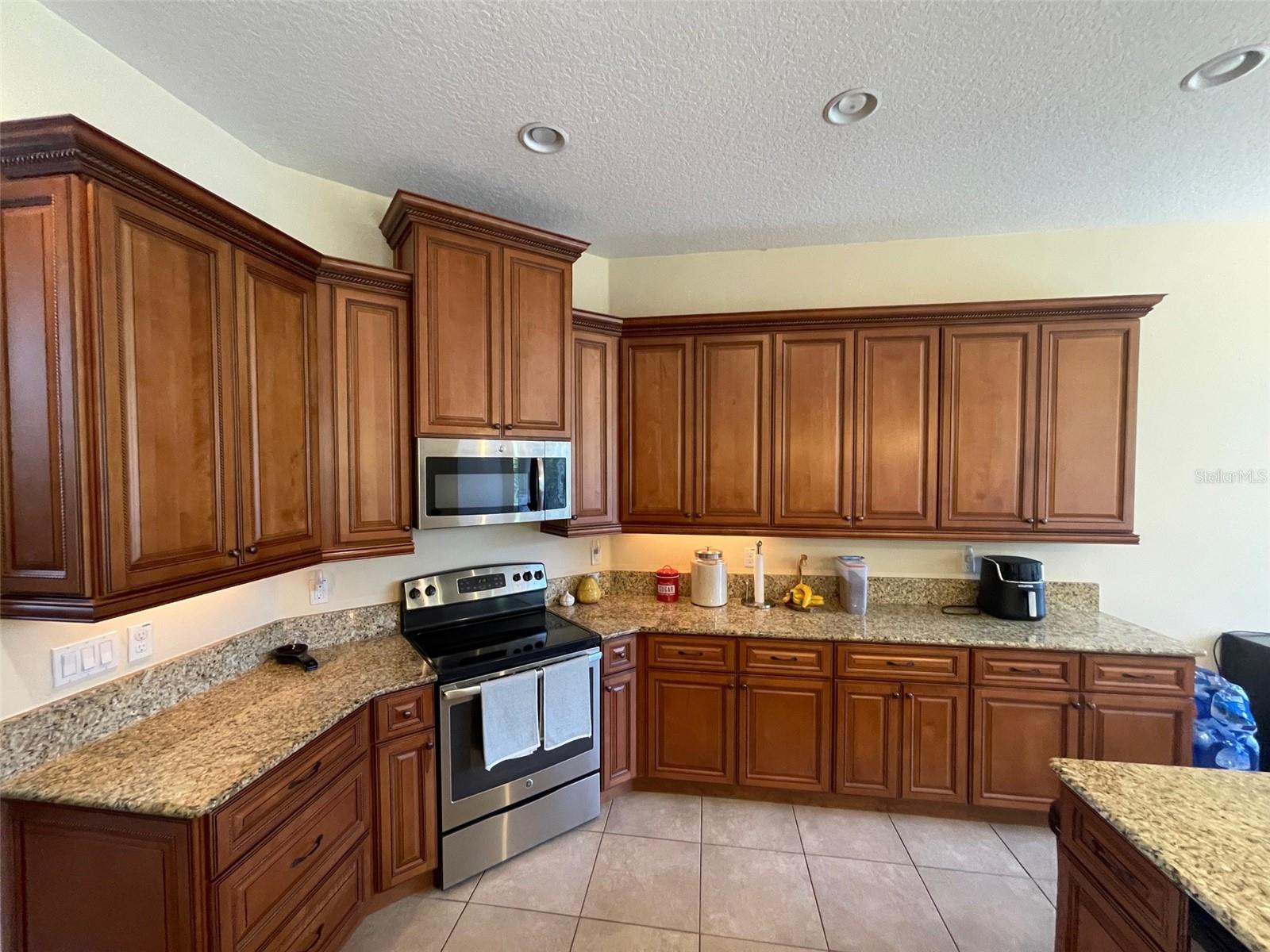 2 PONCE DELEON DR, PALM COAST, FL, 32164