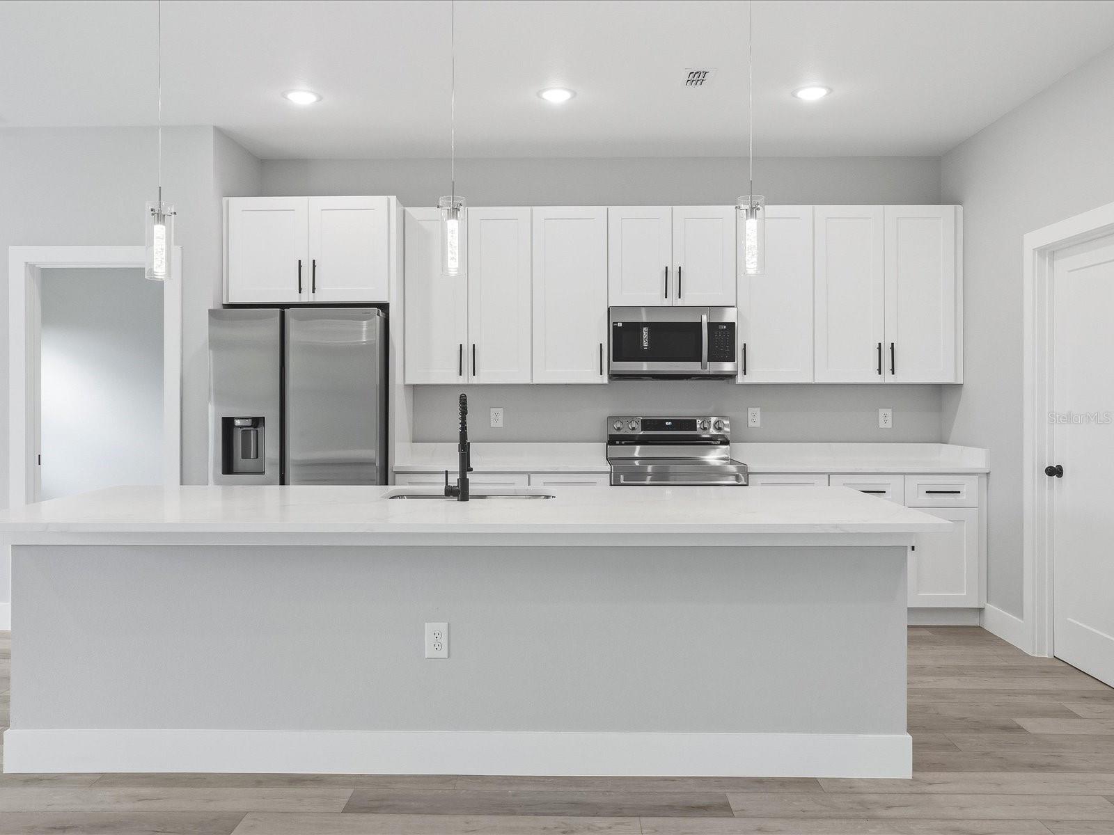 23173 GLEN AVE, PUNTA GORDA, FL, 33980