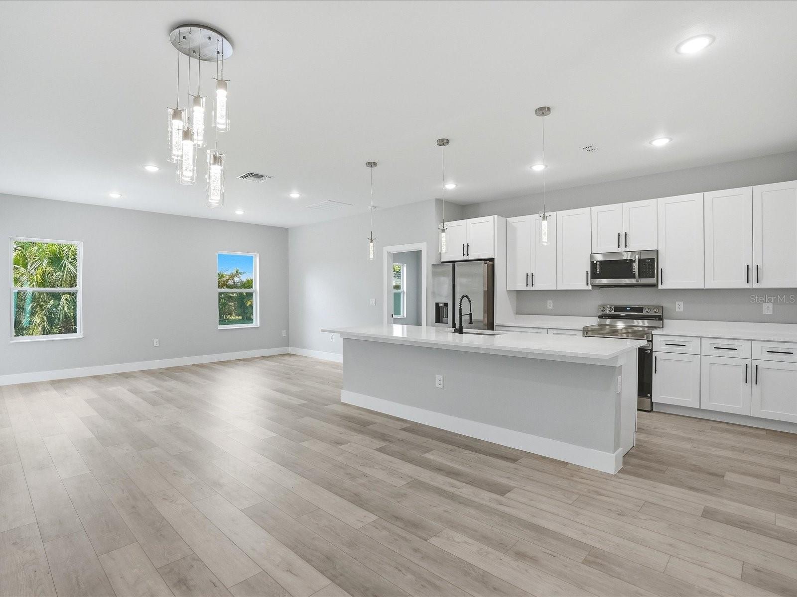 23173 GLEN AVE, PUNTA GORDA, FL, 33980