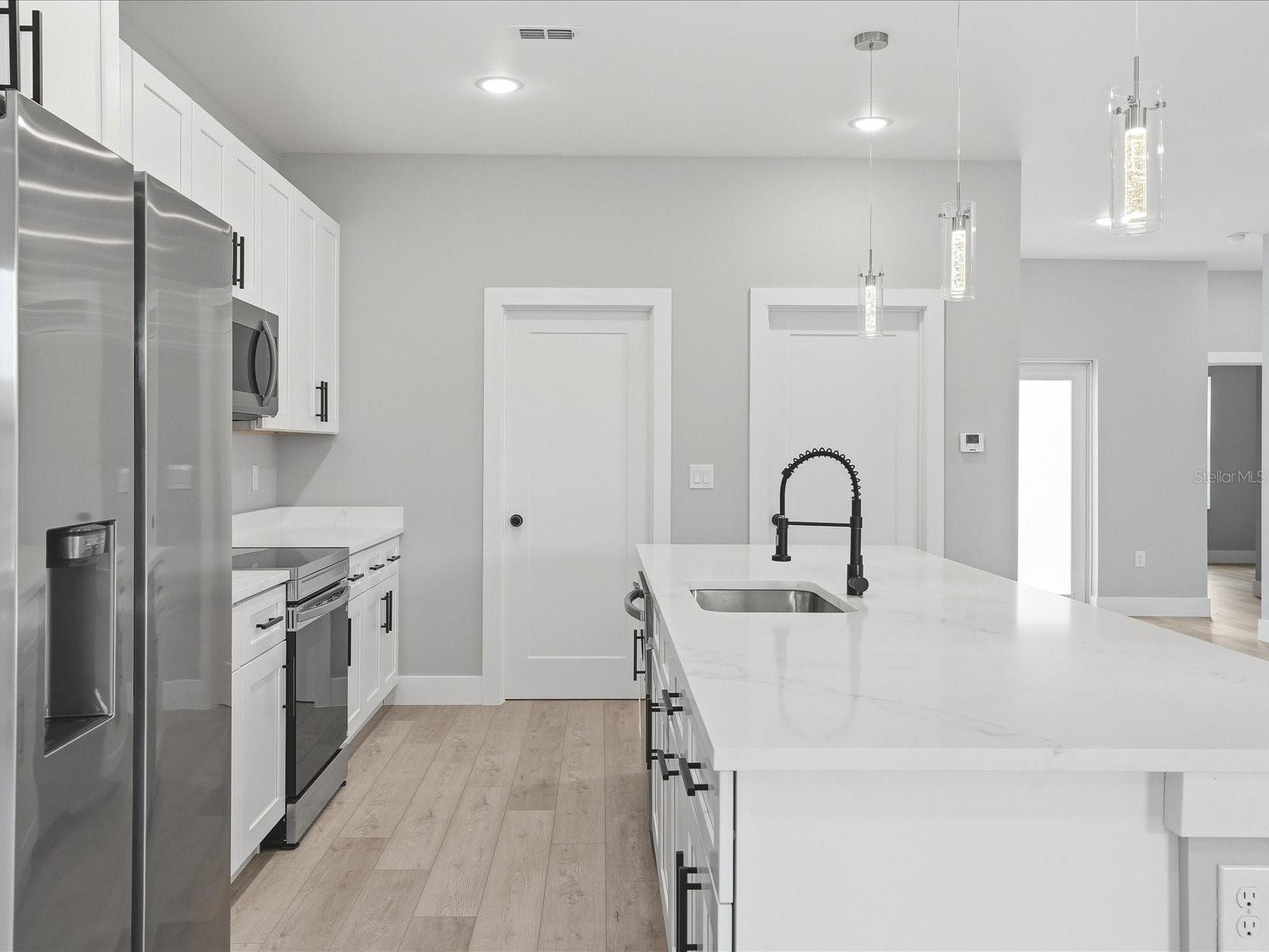 23173 GLEN AVE, PUNTA GORDA, FL, 33980