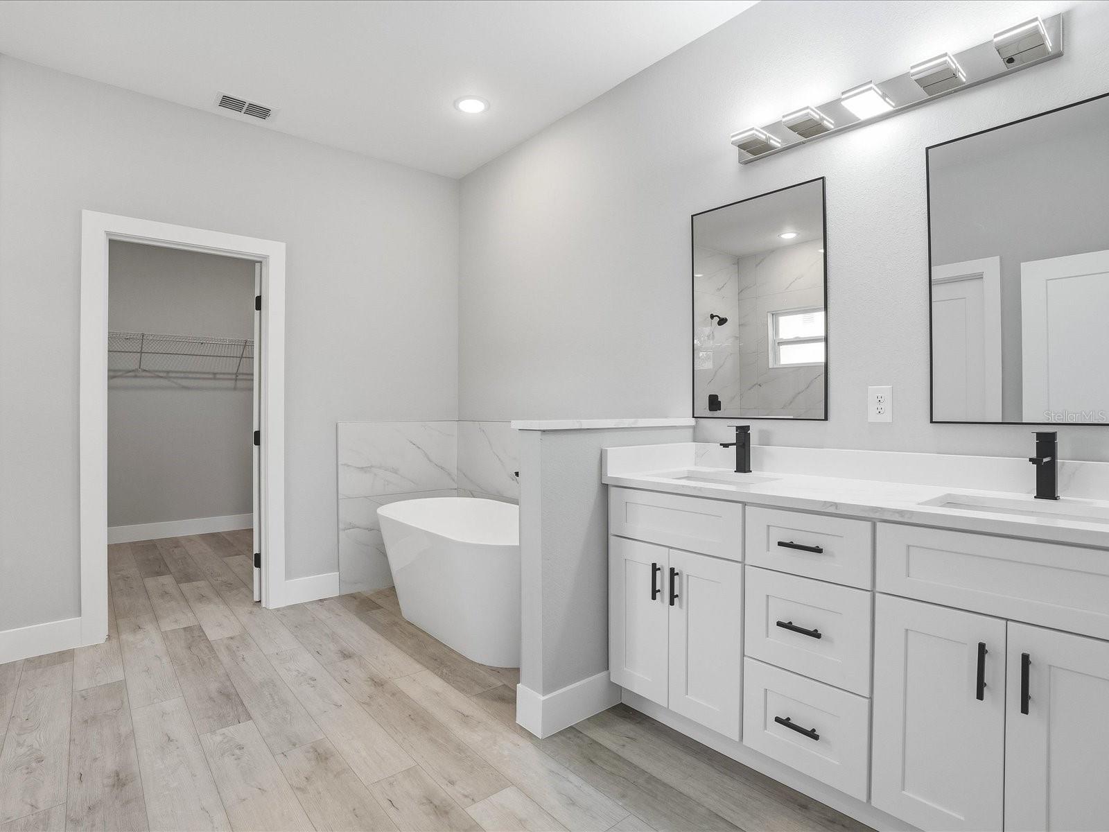 23173 GLEN AVE, PUNTA GORDA, FL, 33980