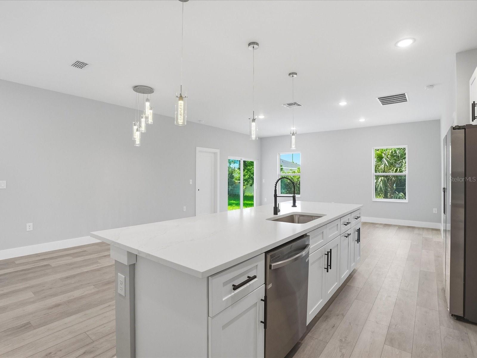 23173 GLEN AVE, PUNTA GORDA, FL, 33980