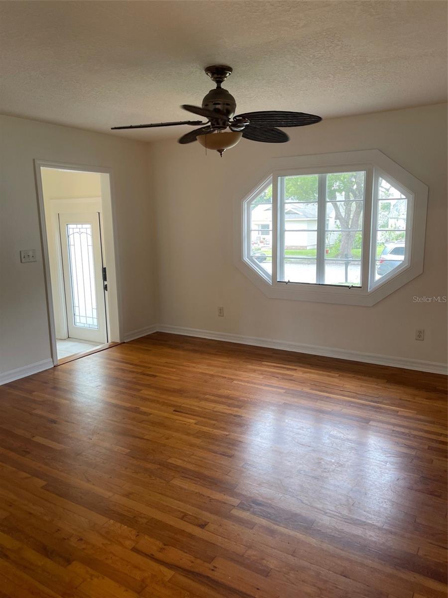 1914 W AILEEN ST, TAMPA, FL, 33607