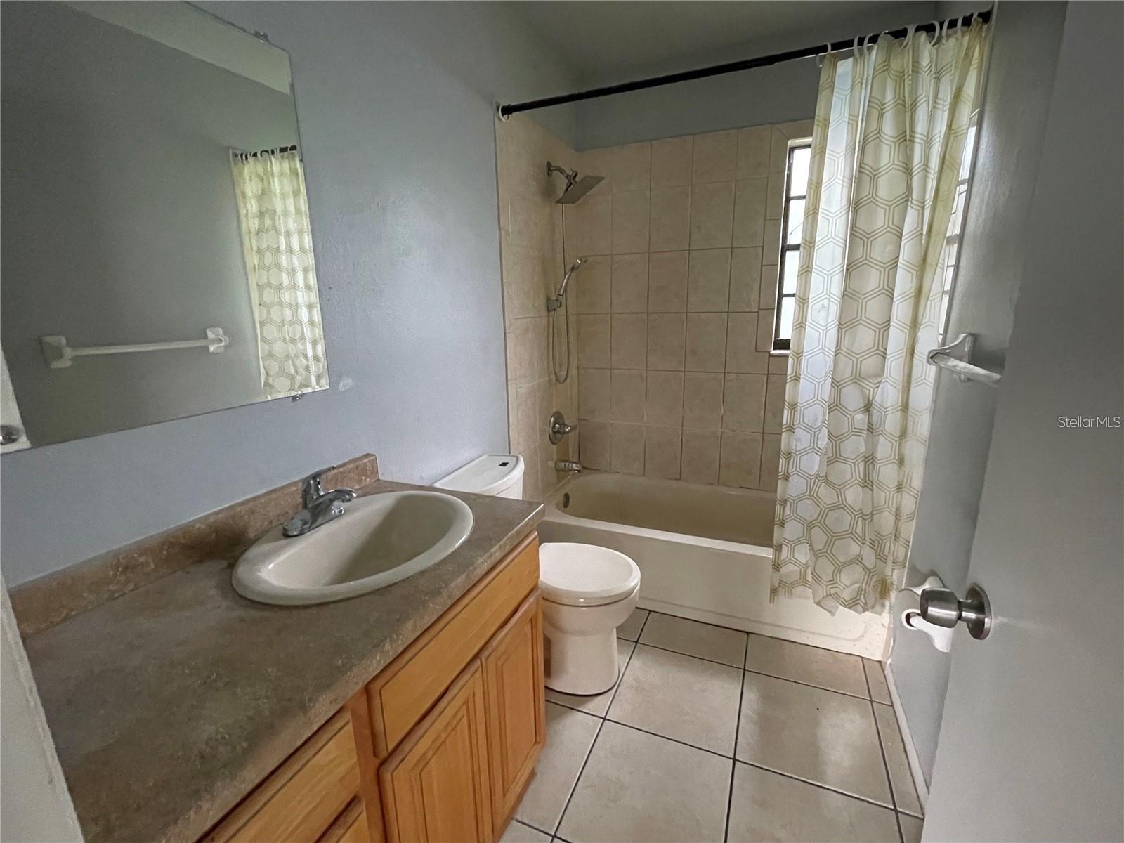 157 2ND AVE SW #A, LARGO, FL, 33770