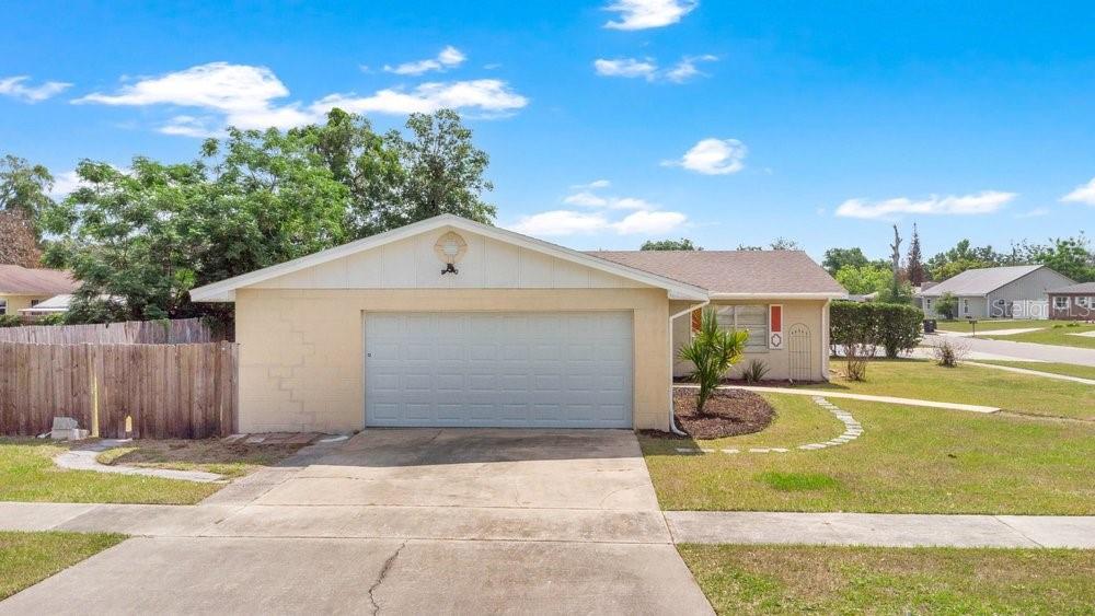 5827 FLORI LN, ORLANDO, FL, 32808