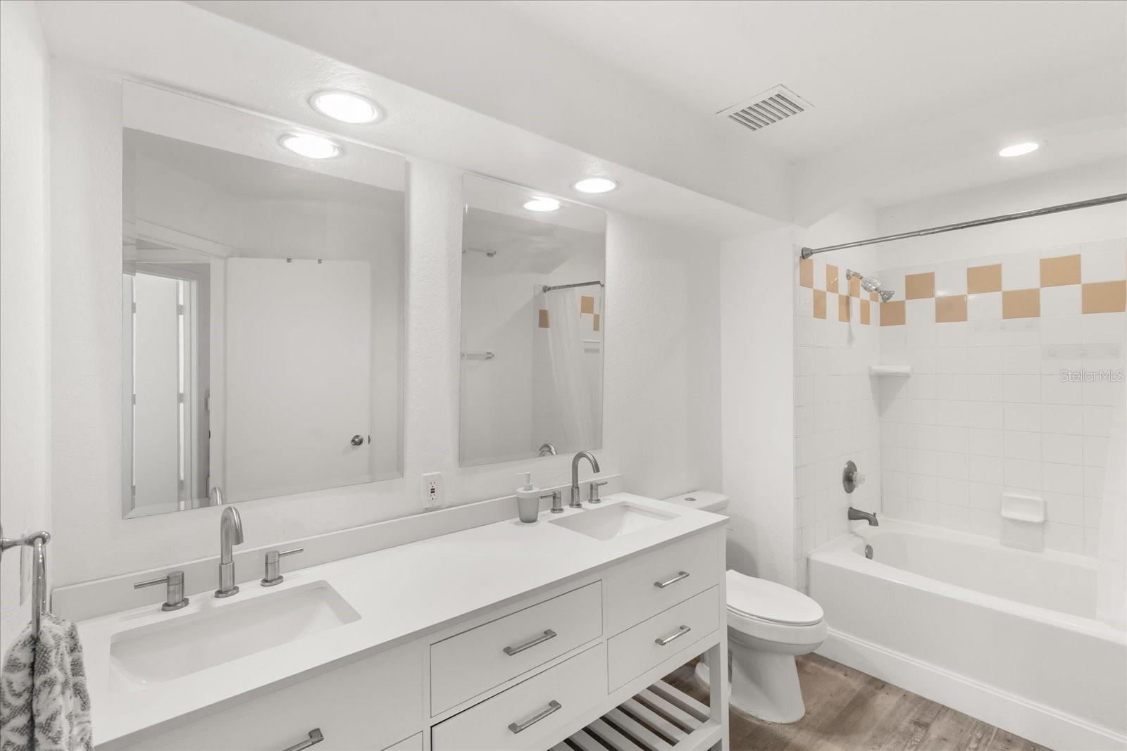 4007 BANGALOW PALM CT #4007, TAMPA, FL, 33624
