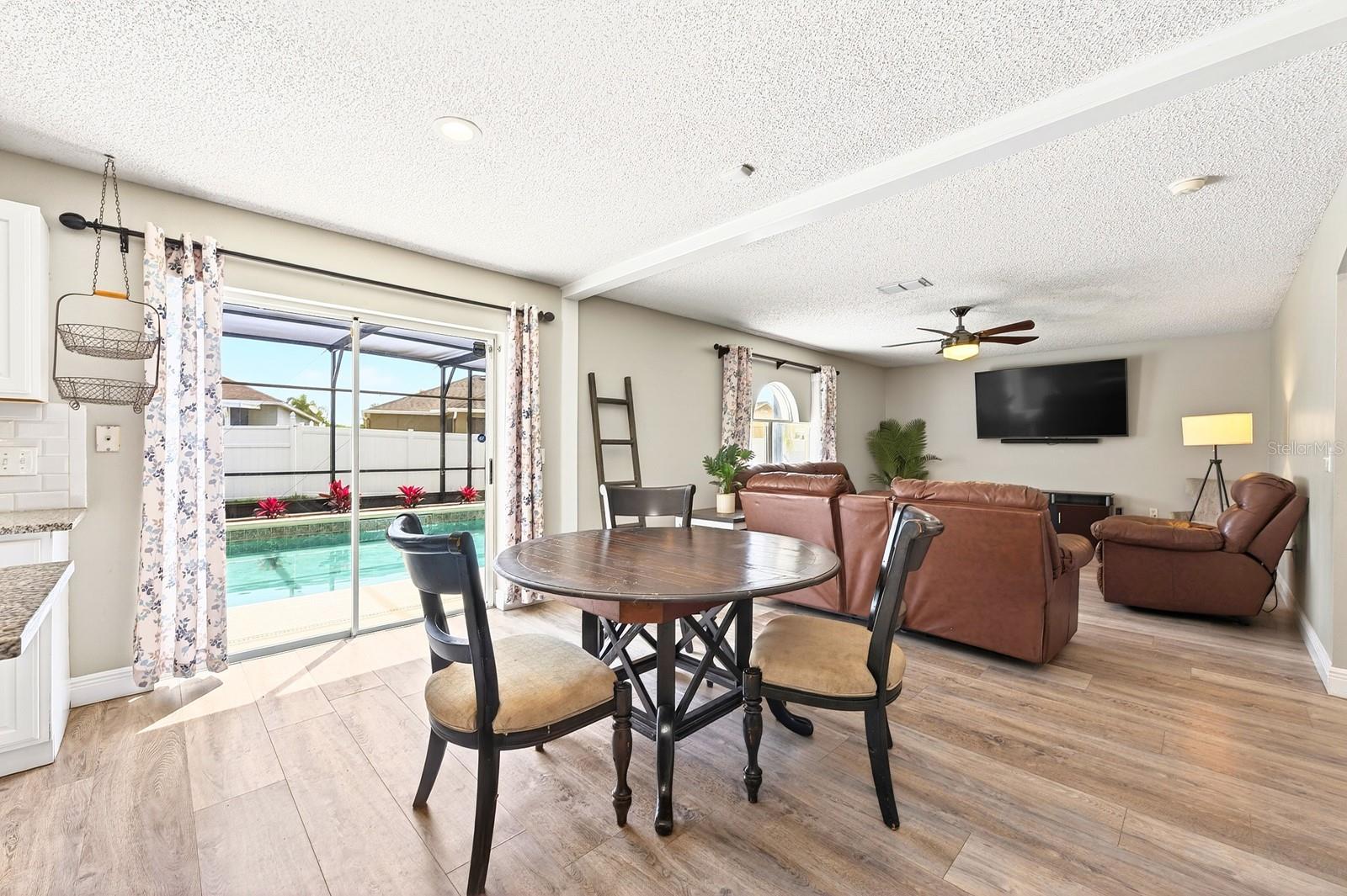 111 CARMEL BAY DR, SANFORD, FL, 32771