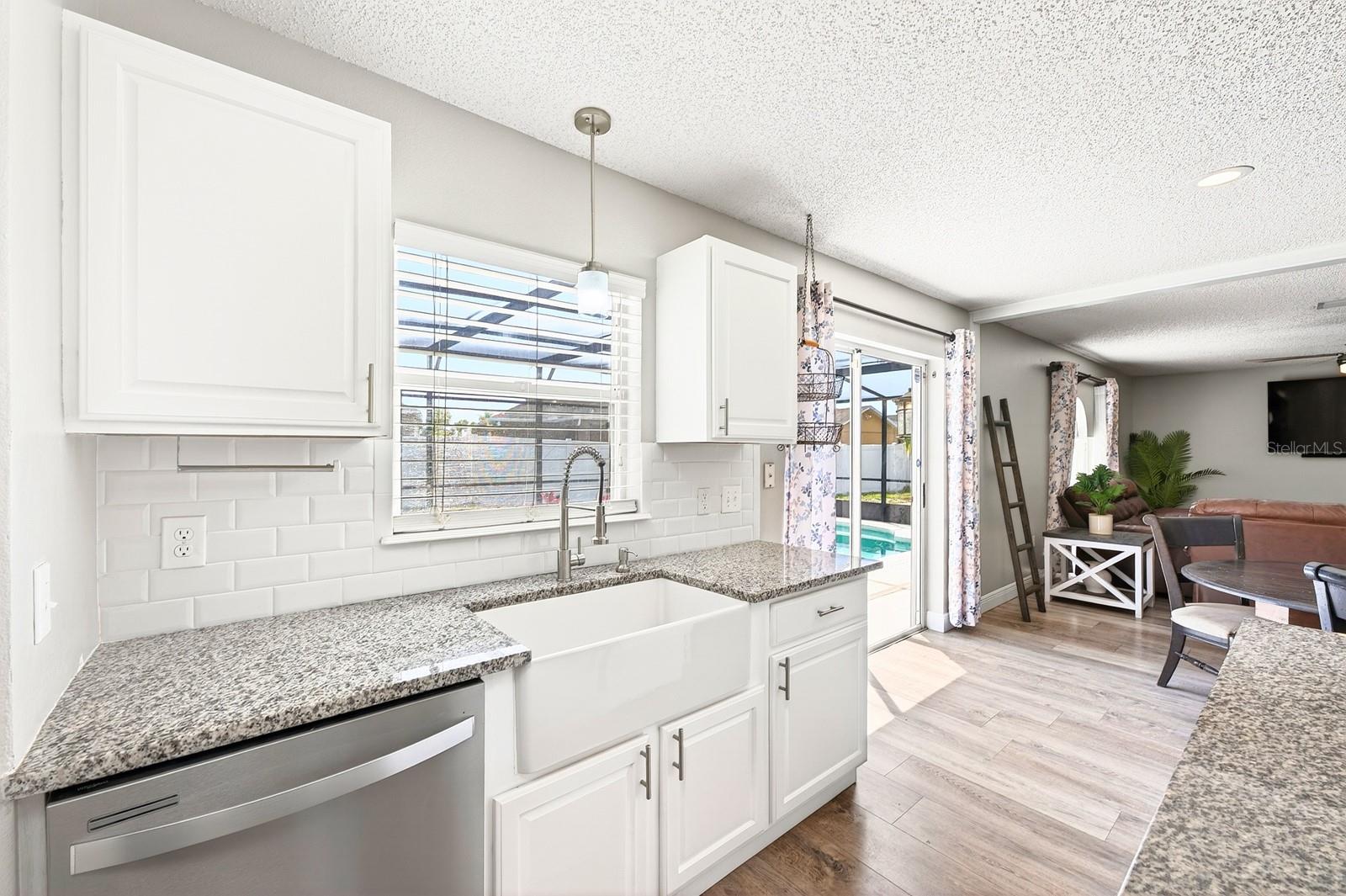 111 CARMEL BAY DR, SANFORD, FL, 32771
