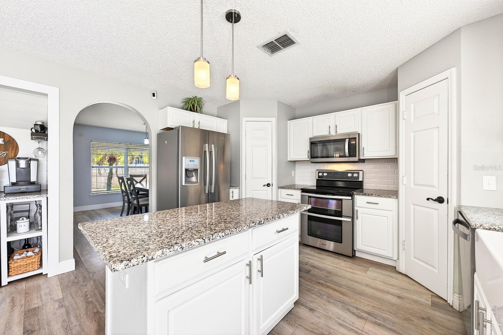 111 CARMEL BAY DR, SANFORD, FL, 32771