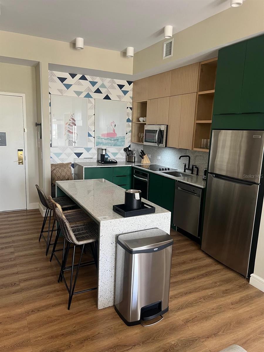 SUNSET WALK HOTEL CONDO PH 1, KISSIMMEE, FL, 34747