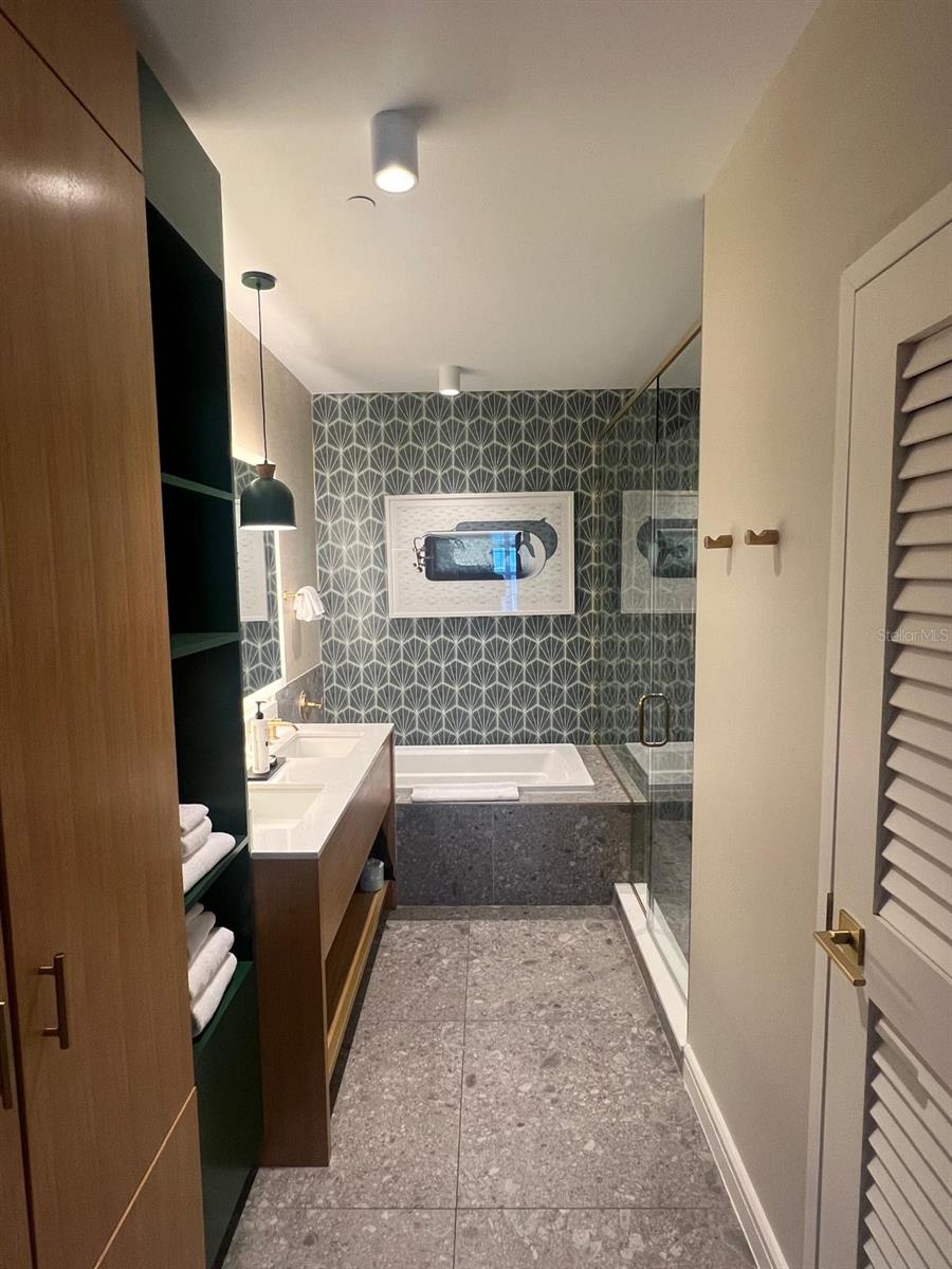 SUNSET WALK HOTEL CONDO PH 1, KISSIMMEE, FL, 34747