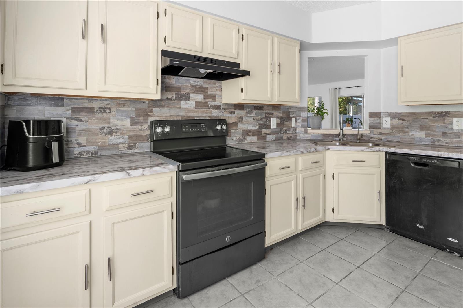 11852 LARK SONG LOOP, RIVERVIEW, FL, 33579