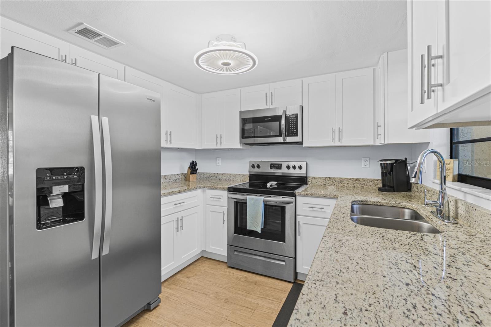 117 HARBOR DR, CAPE CANAVERAL, FL, 32920