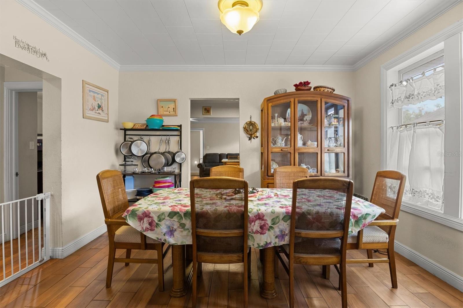 207 S PERRY AVE, FORT MEADE, FL, 33841