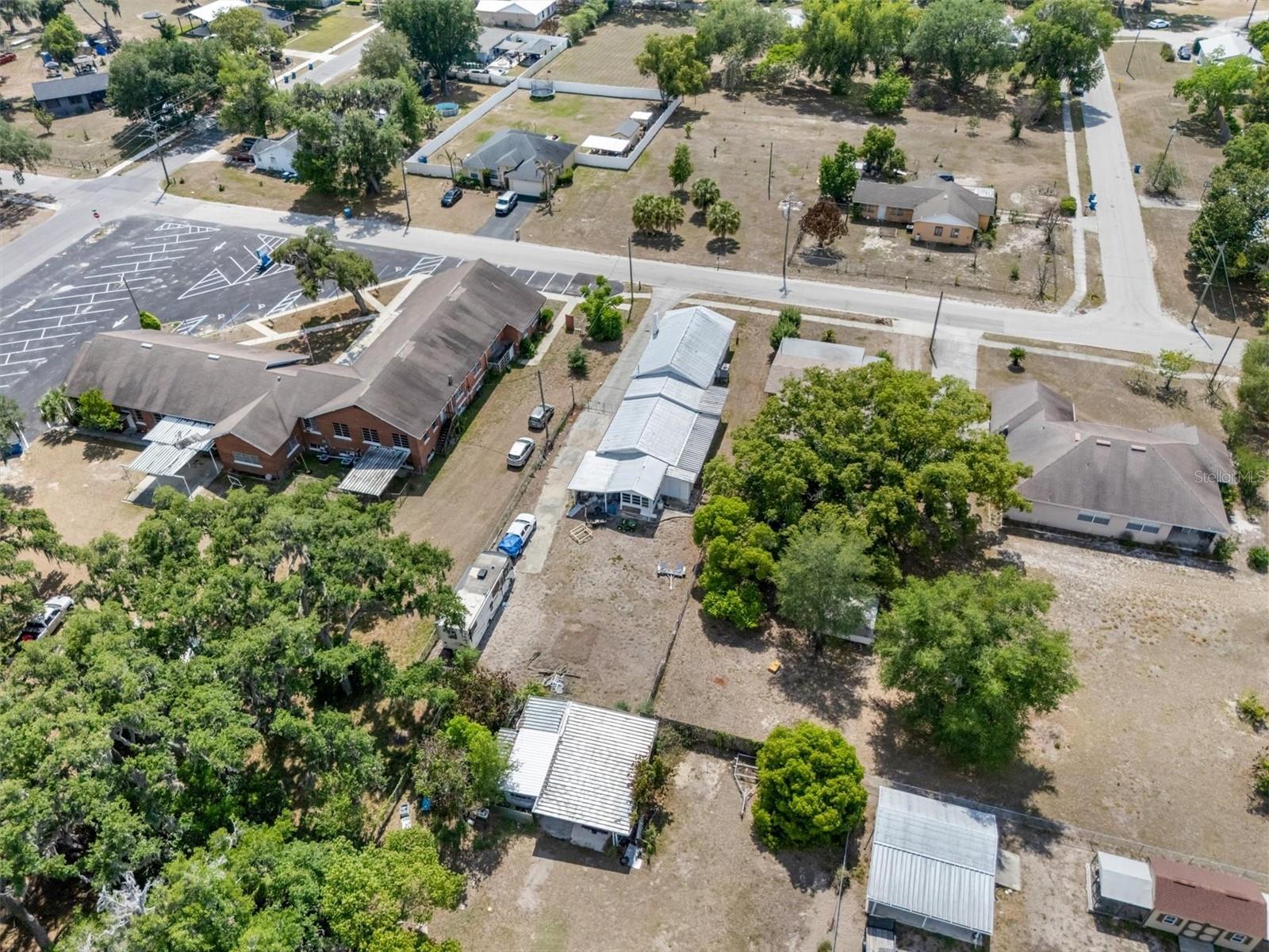 207 S PERRY AVE, FORT MEADE, FL, 33841
