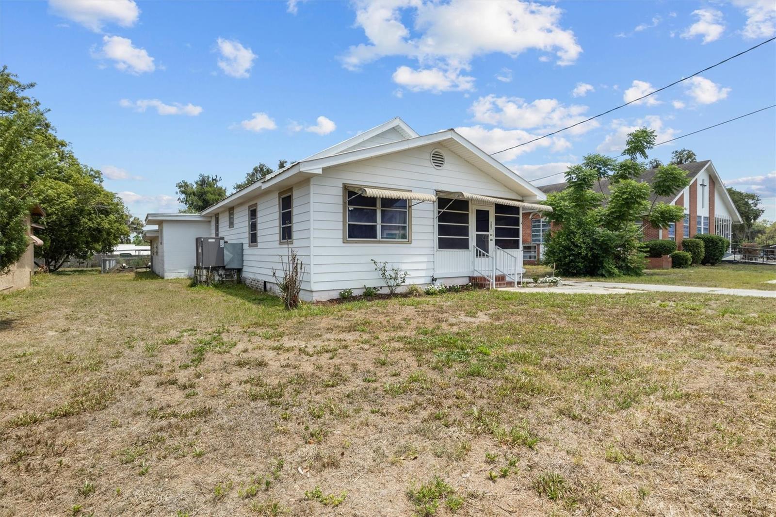 207 S PERRY AVE, FORT MEADE, FL, 33841
