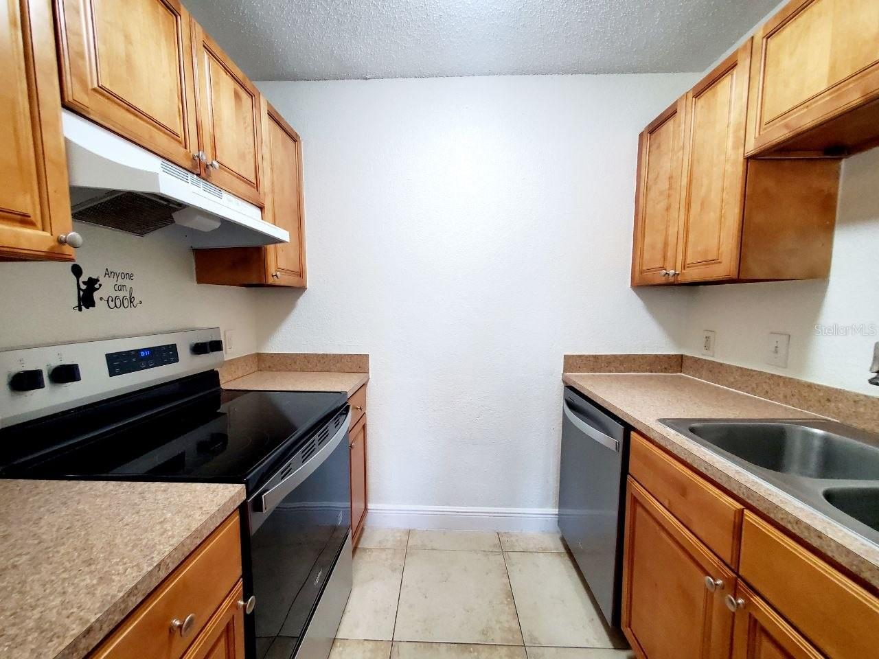 13832 ORANGE SUNSET DR #202, TAMPA, FL, 33618