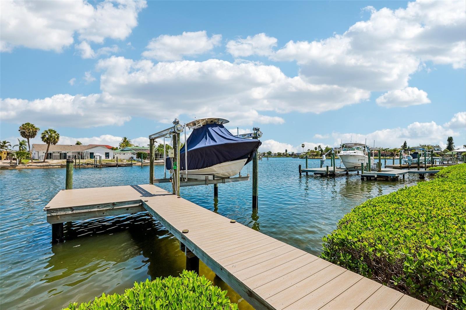 801 FLAMINGO DR, APOLLO BEACH, FL, 33572