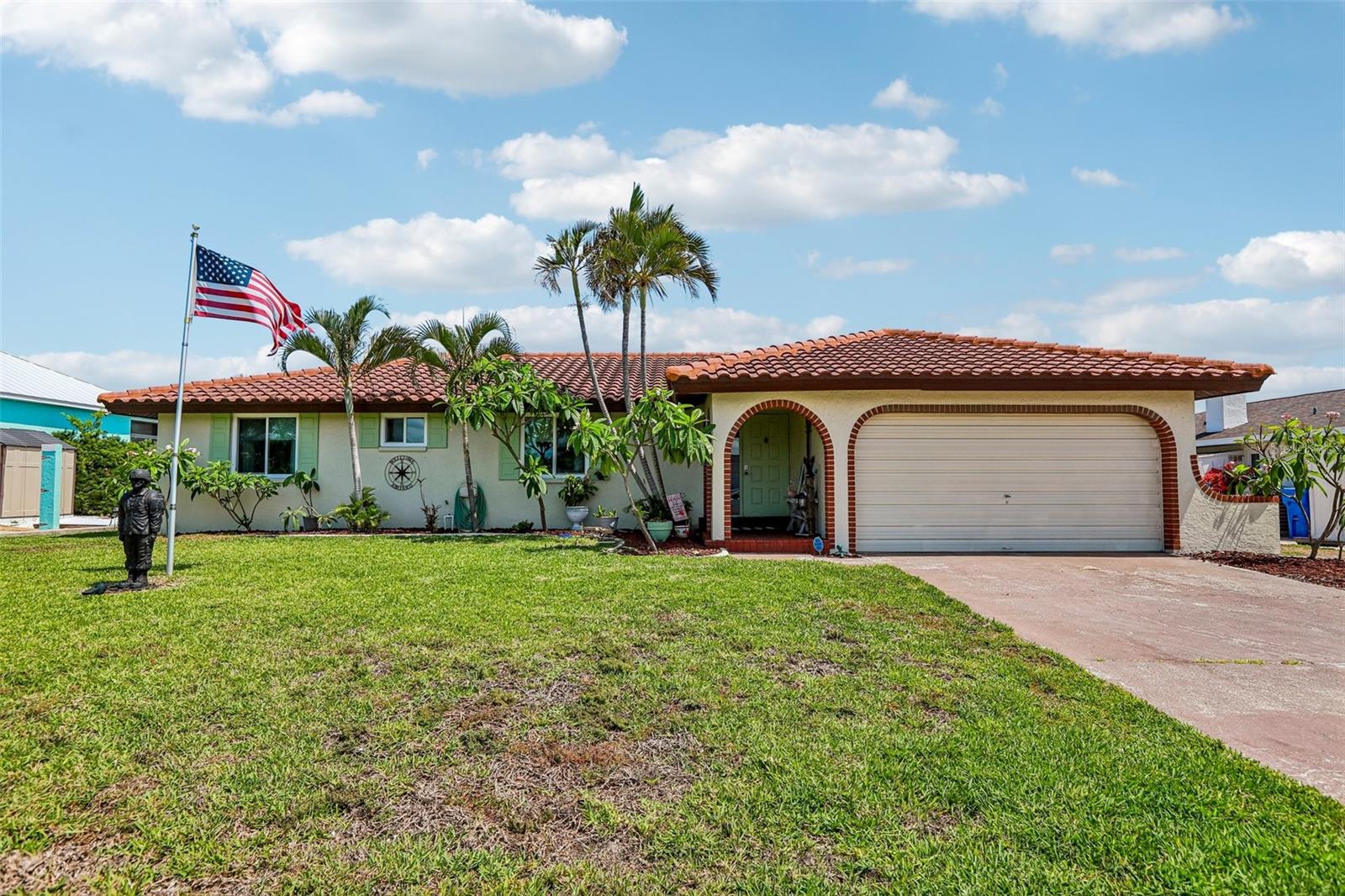 801 FLAMINGO DR, APOLLO BEACH, FL, 33572