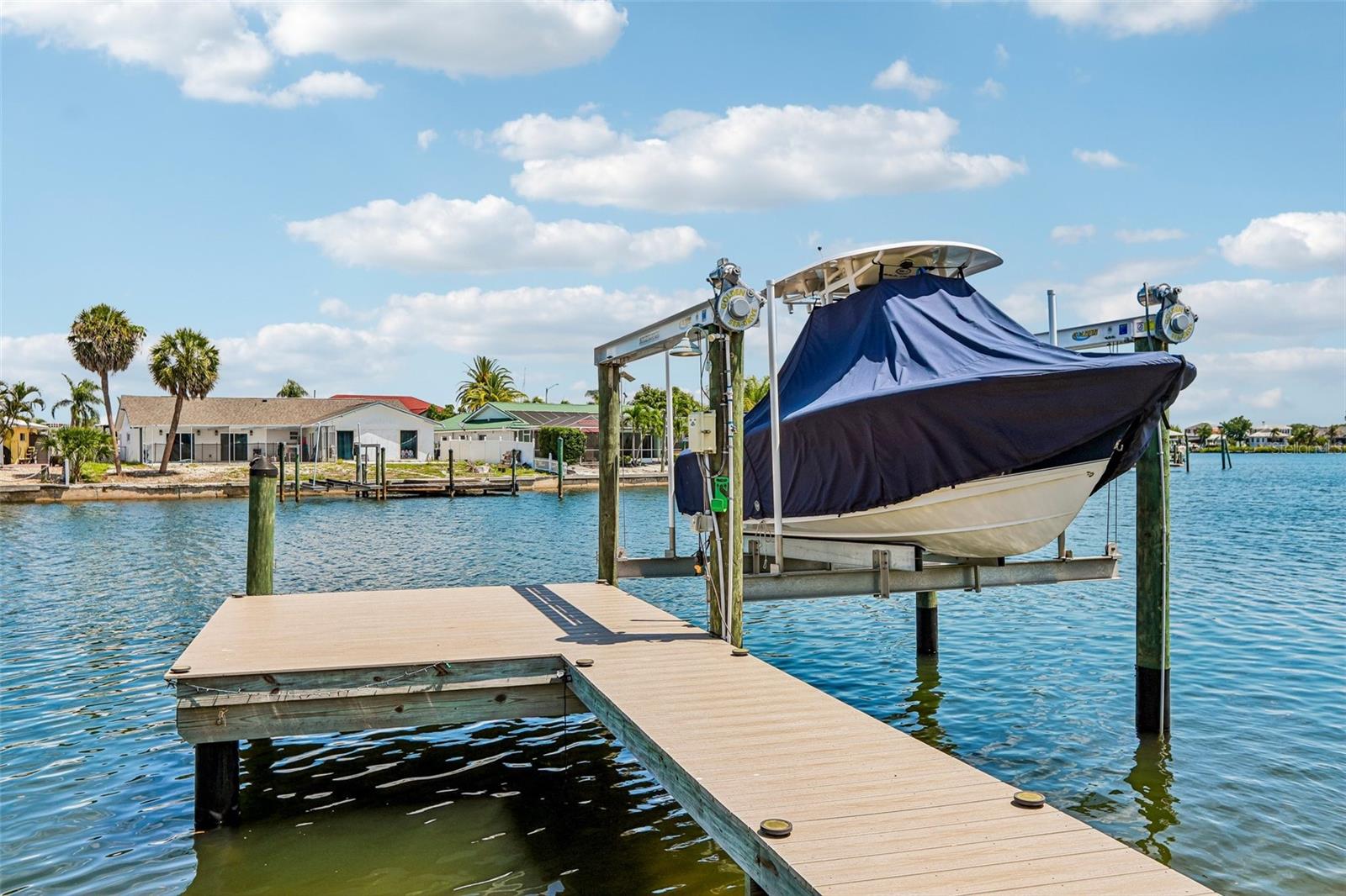 801 FLAMINGO DR, APOLLO BEACH, FL, 33572