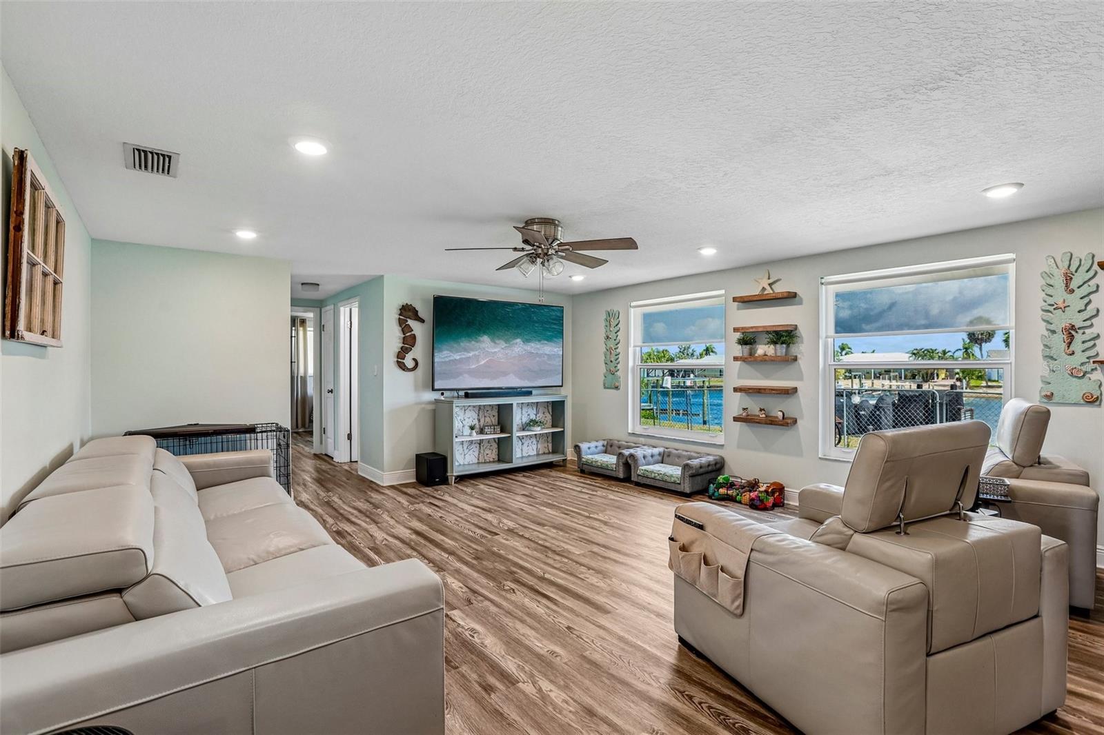 801 FLAMINGO DR, APOLLO BEACH, FL, 33572