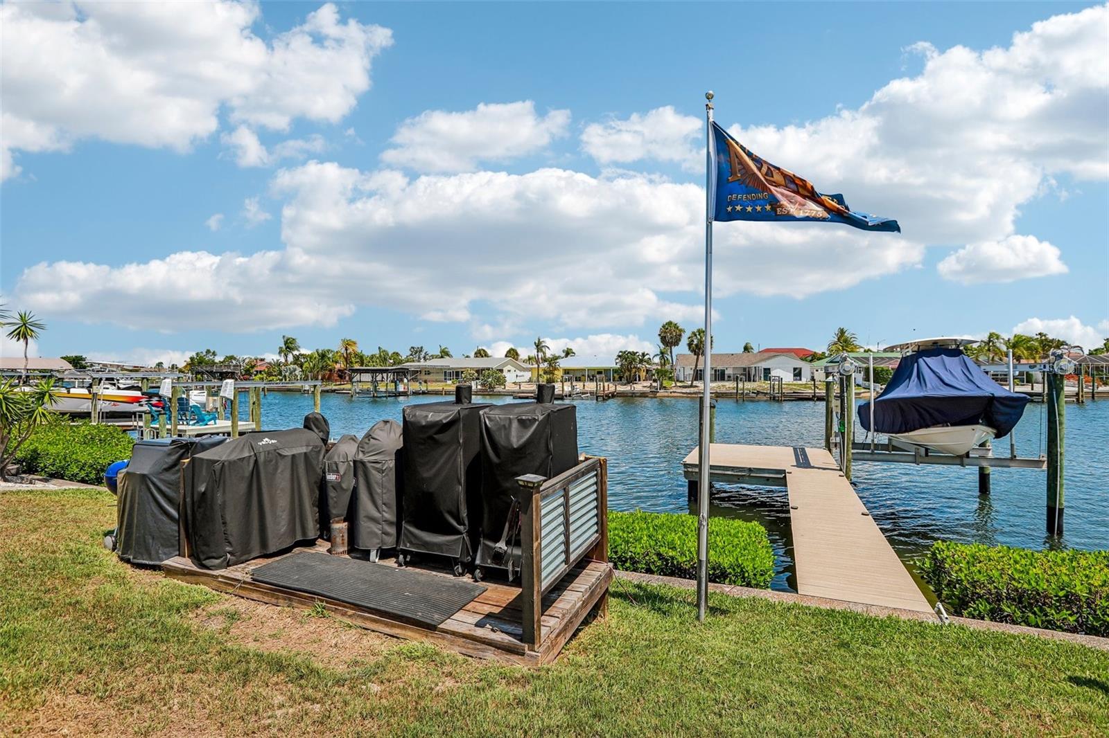 801 FLAMINGO DR, APOLLO BEACH, FL, 33572