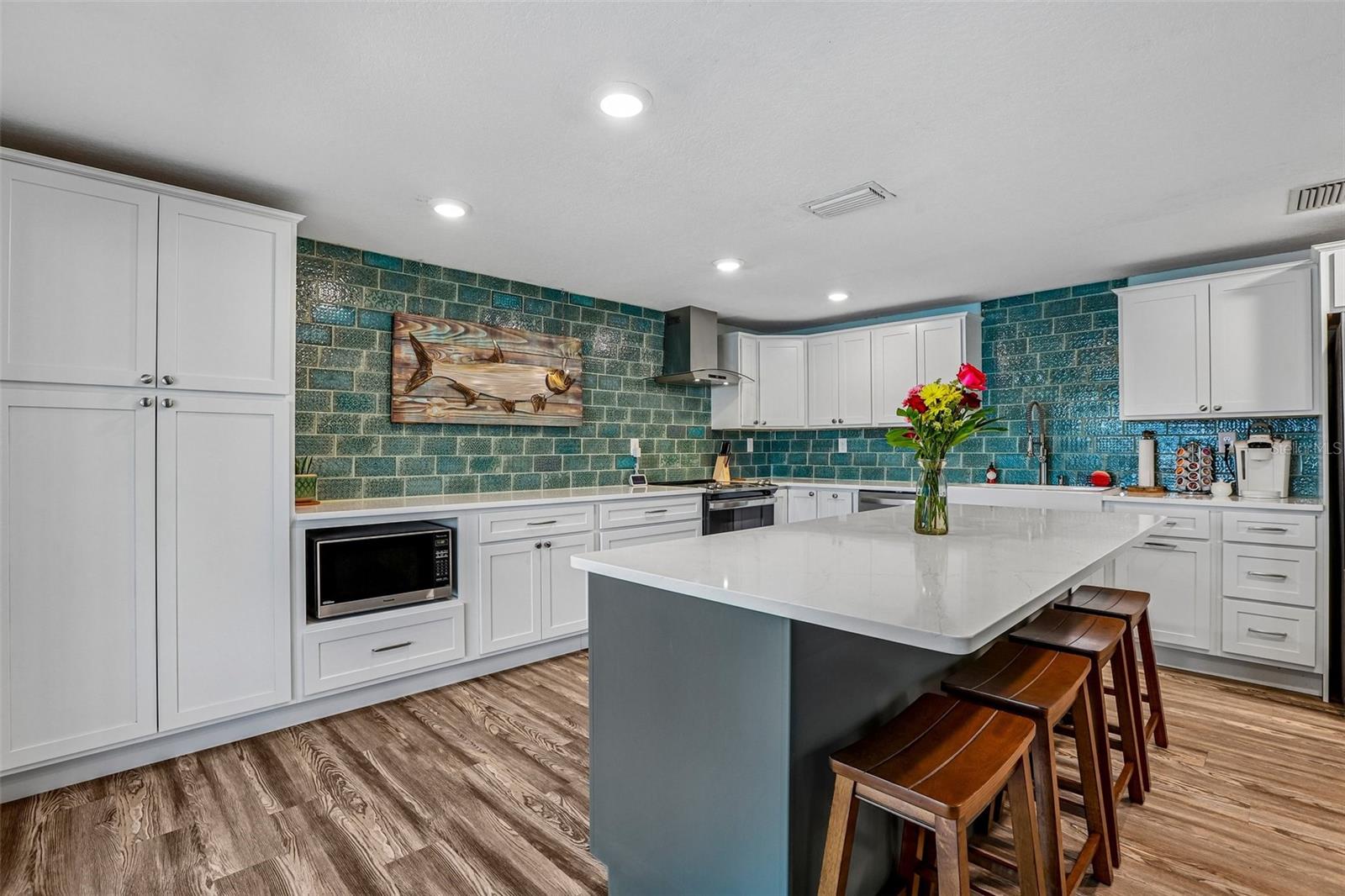 801 FLAMINGO DR, APOLLO BEACH, FL, 33572