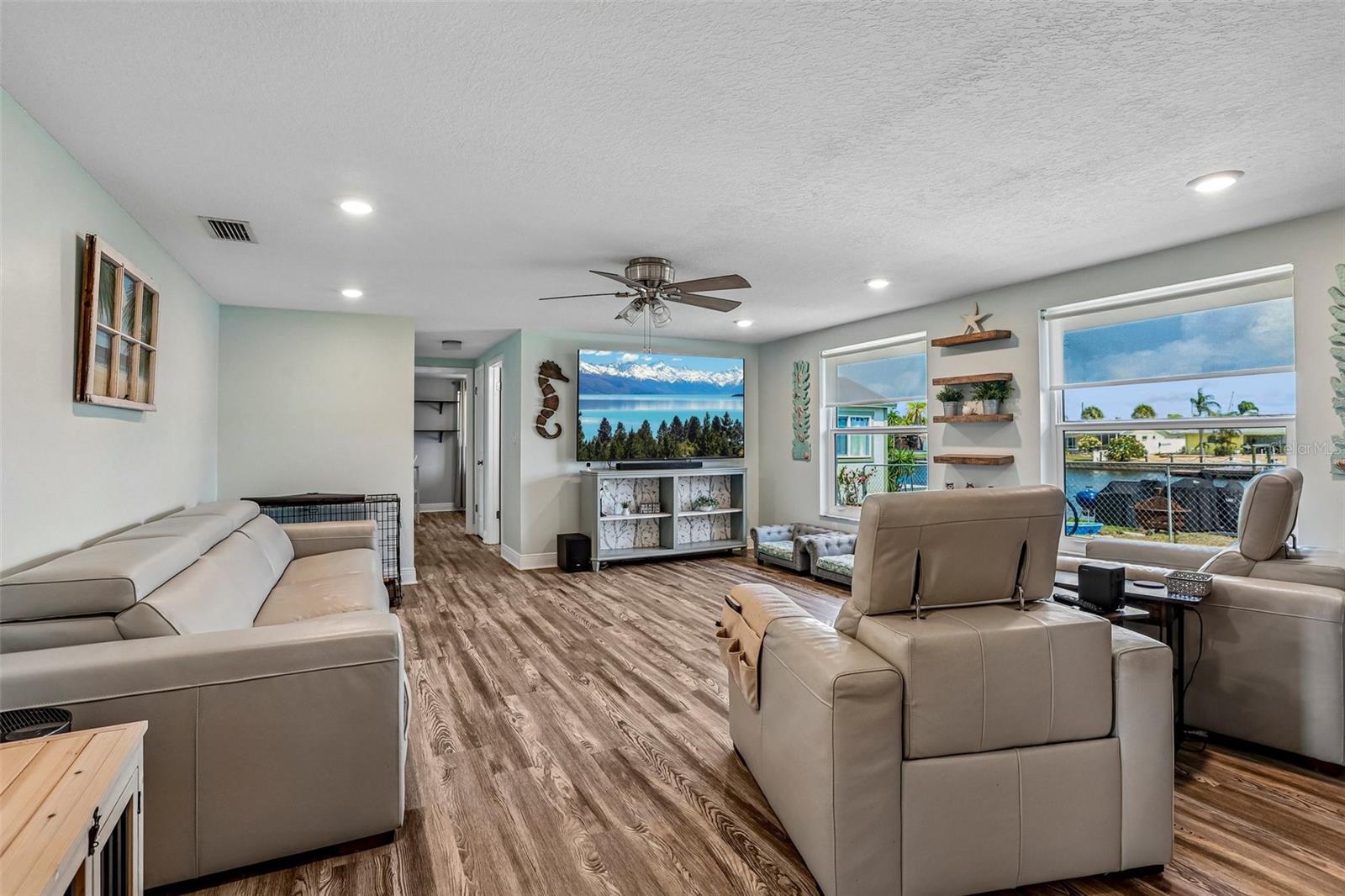 801 FLAMINGO DR, APOLLO BEACH, FL, 33572