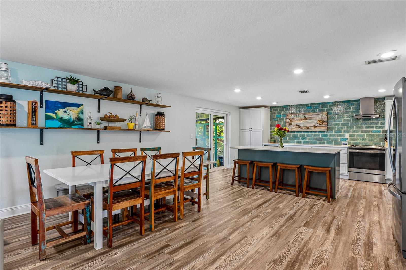 801 FLAMINGO DR, APOLLO BEACH, FL, 33572