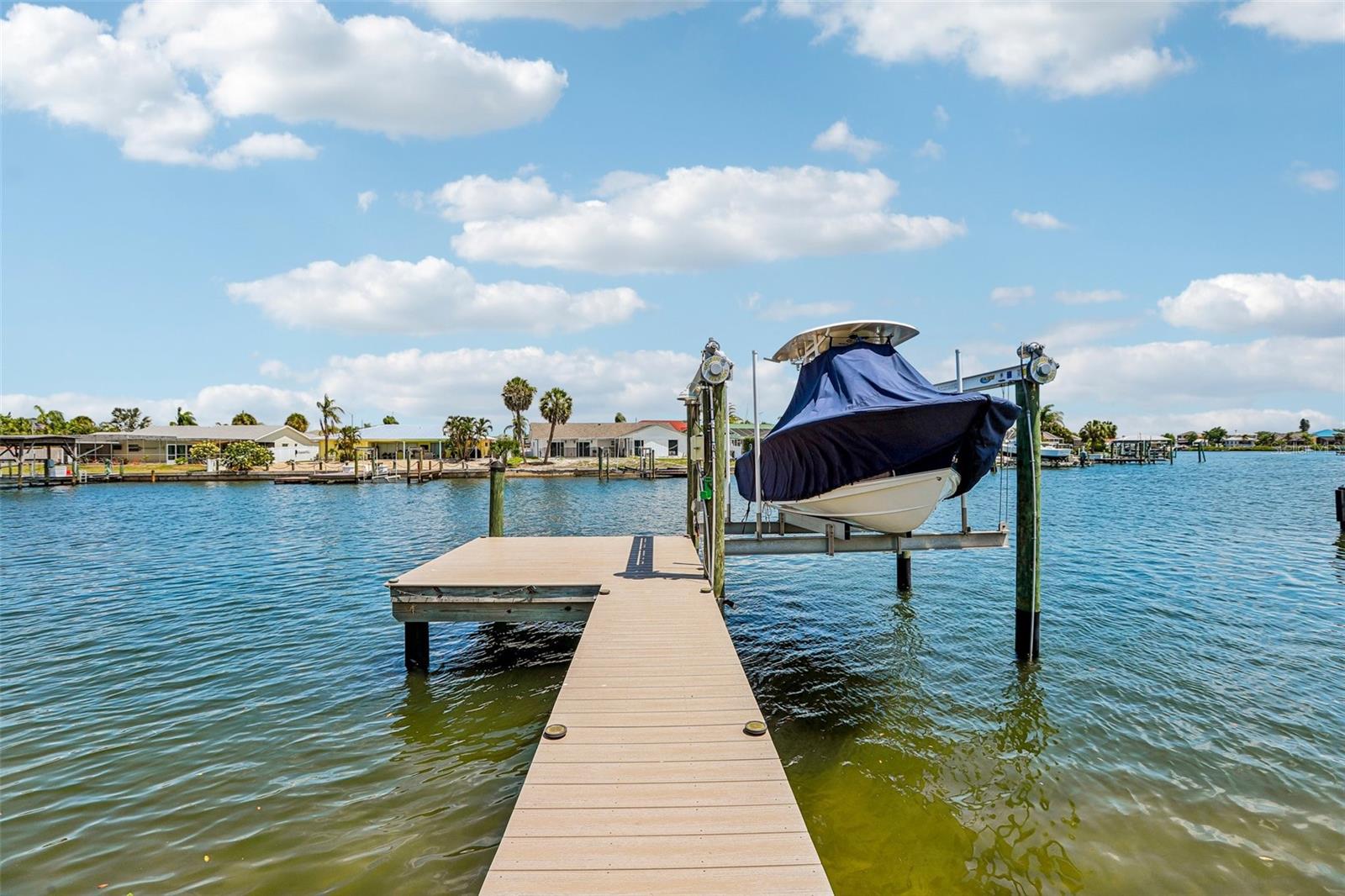 801 FLAMINGO DR, APOLLO BEACH, FL, 33572