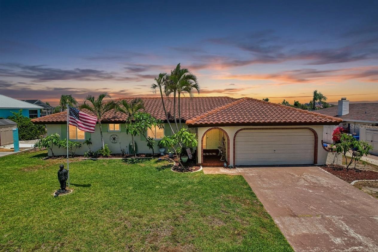801 FLAMINGO DR, APOLLO BEACH, FL, 33572