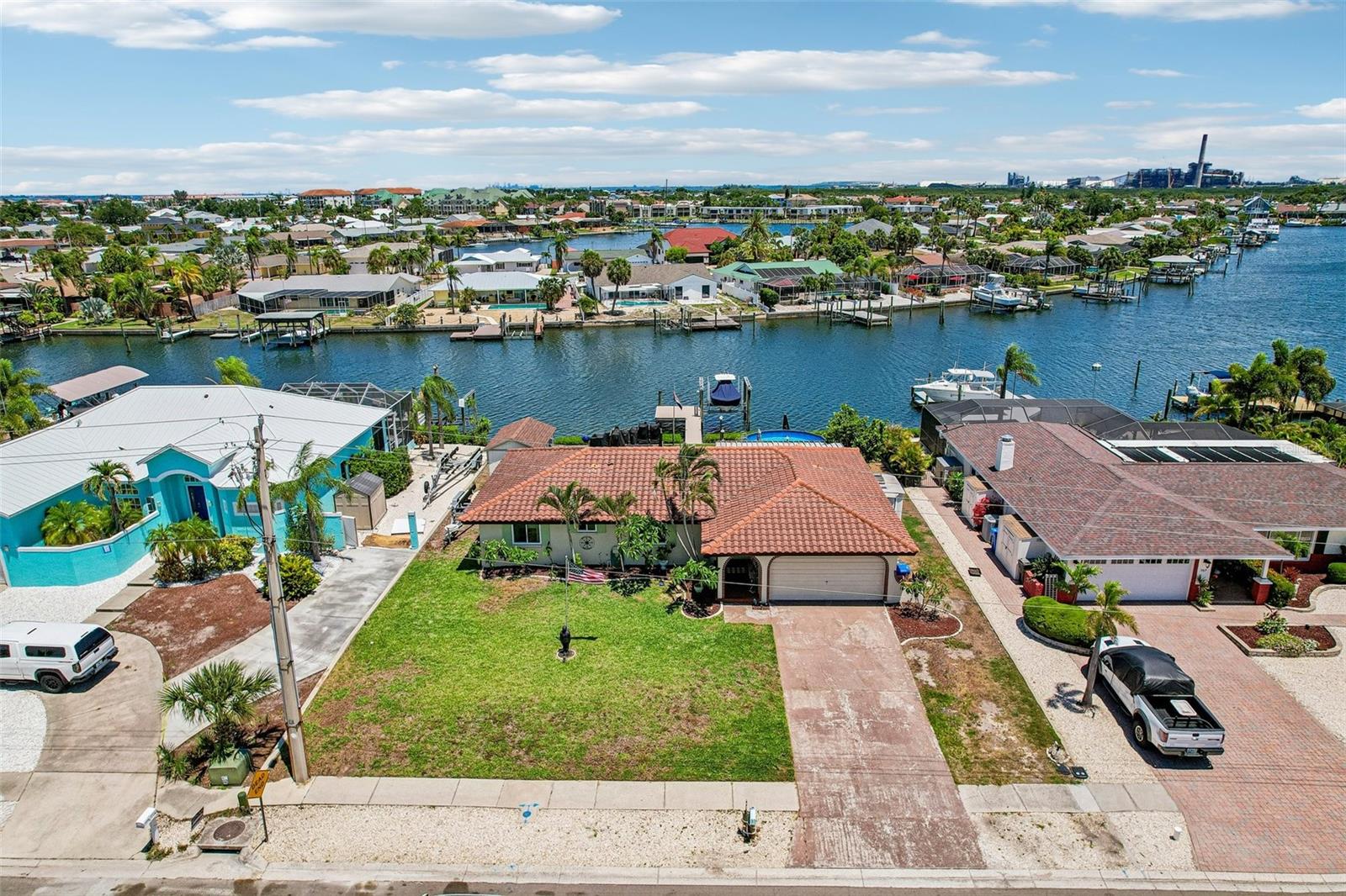 801 FLAMINGO DR, APOLLO BEACH, FL, 33572