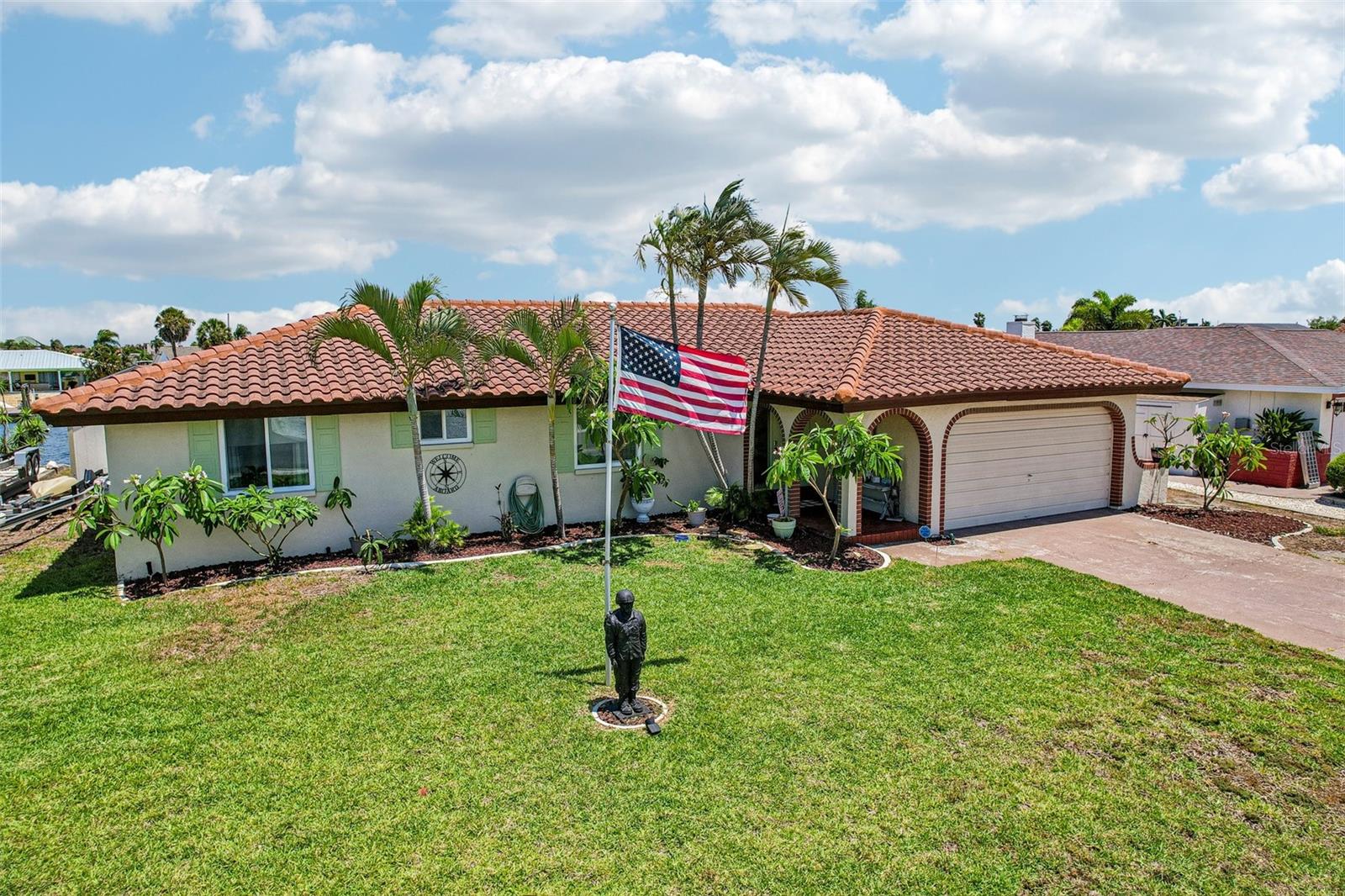 801 FLAMINGO DR, APOLLO BEACH, FL, 33572