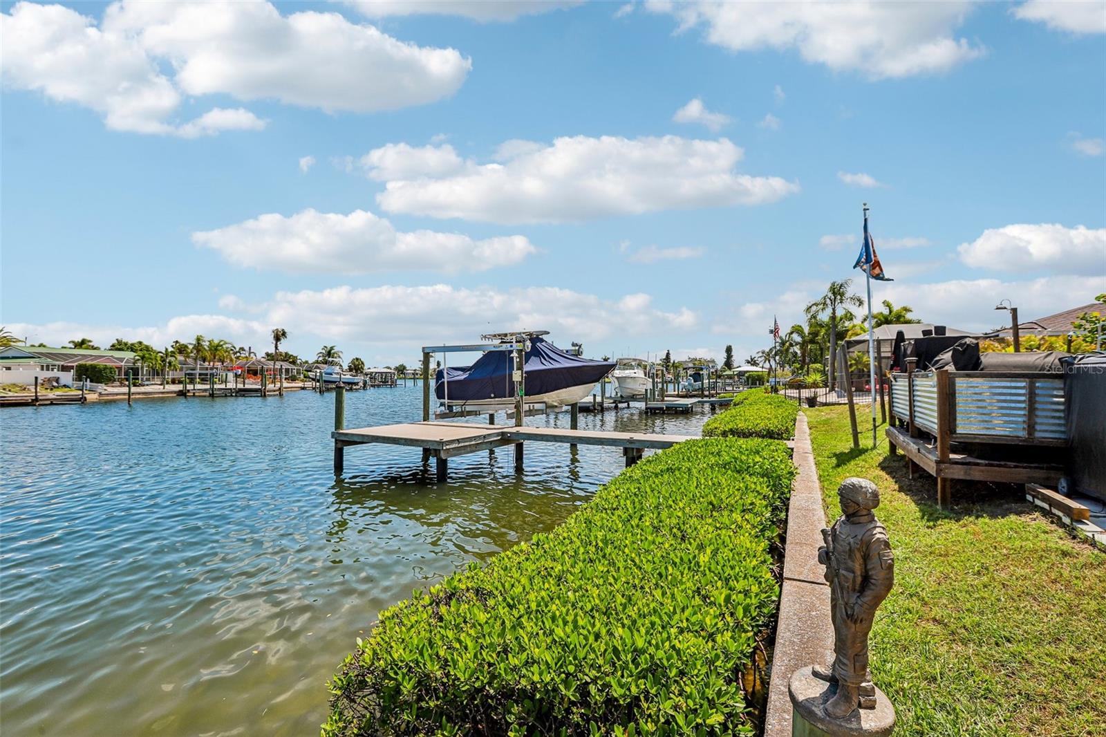 801 FLAMINGO DR, APOLLO BEACH, FL, 33572